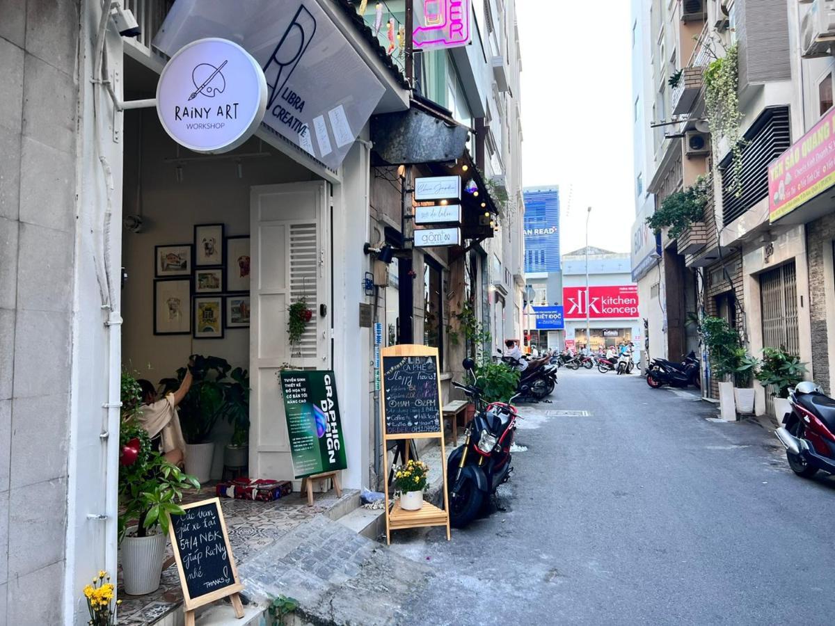 Bed & Breakfast Tropical Vibes Homestay TP. Hồ Chí Minh
